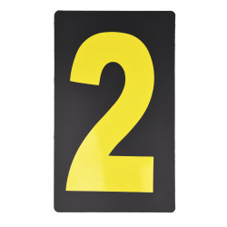 Numer tablicy pitowej ustawiony na żółto